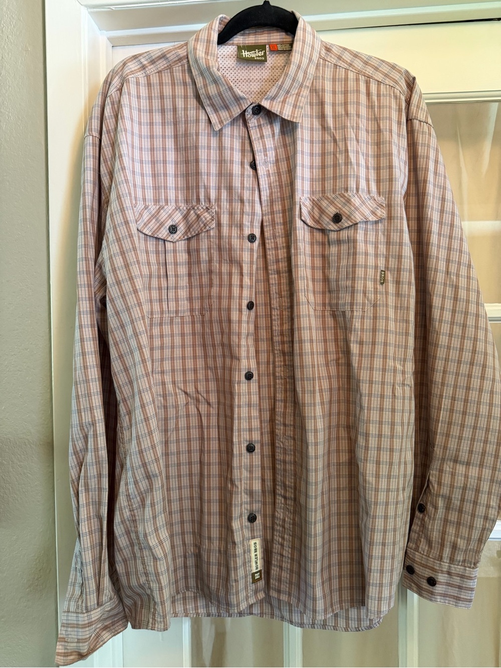 Howler Bros XL beige multicolor plaid vented long sleeve button front shirt